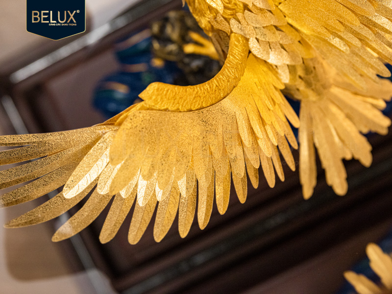 Tượng Đại Bàng tung cánh dát vàng 24k 36x28x17cm